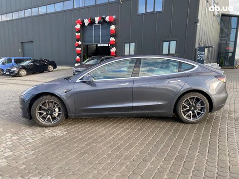 Tesla Model 3 2018 серый - фото 16