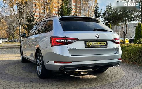 Skoda Superb 2018 - фото 5