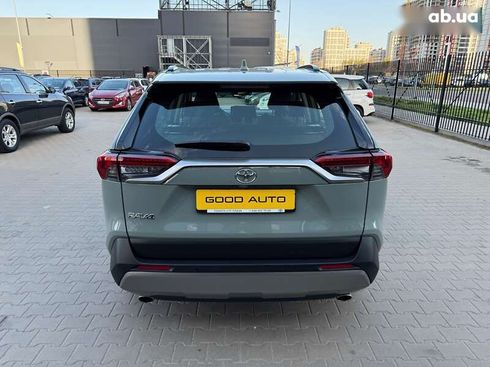 Toyota RAV4 2023 - фото 6