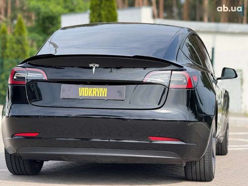 Tesla Model 3 2022 - фото 21