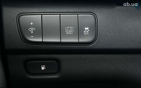 Kia Niro 2017 - фото 18
