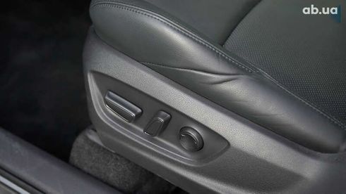 Toyota Corolla Cross 2024 - фото 18