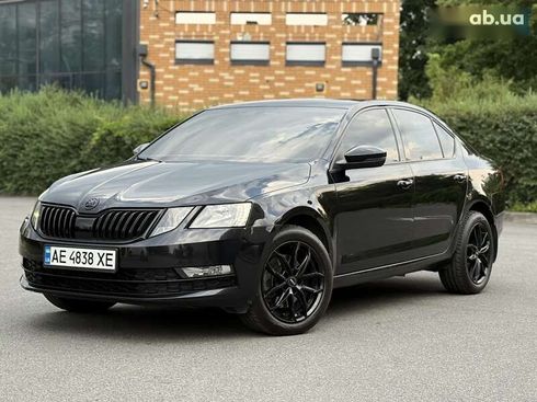 Skoda Octavia 2017 - фото 3