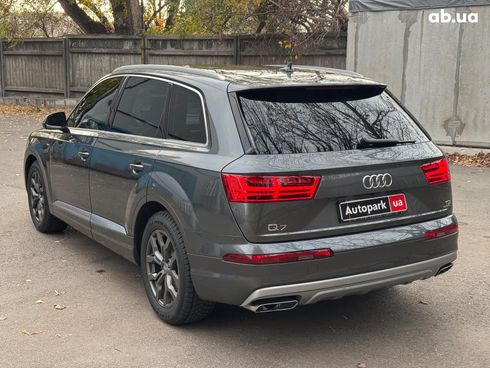 Audi Q7 2015 серый - фото 10