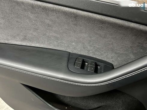 Tesla Model Y 2023 - фото 13