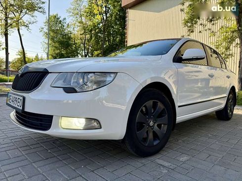 Skoda Superb 2013 - фото 5