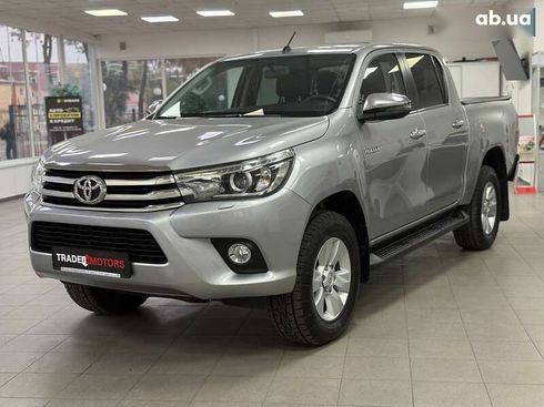 Toyota Hilux 2018 - фото 7