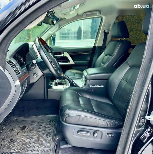 Toyota Land Cruiser 2016 - фото 23
