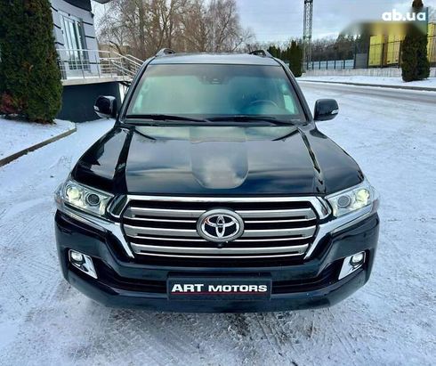 Toyota Land Cruiser 2016 - фото 9