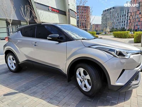 Toyota C-HR 2016 - фото 29