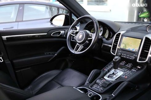 Porsche Cayenne 2017 - фото 12