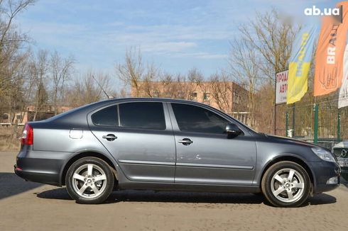 Skoda Octavia 2010 - фото 21