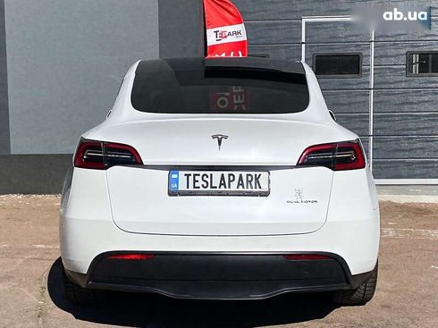 Tesla Model Y 2021 - фото 9