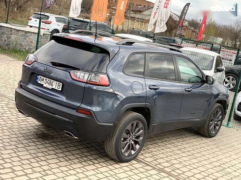 Jeep Cherokee 2021 - фото 17