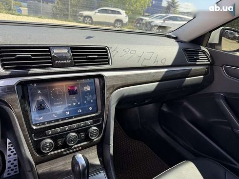 Volkswagen Passat 2018 - фото 30