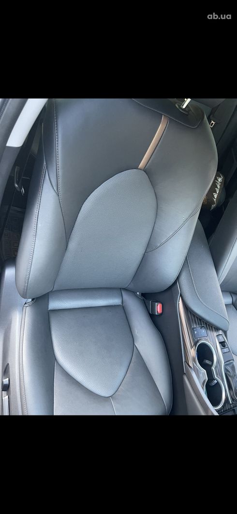 Toyota Camry 2018 черный - фото 17