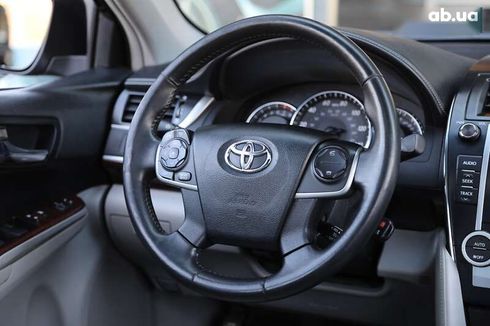 Toyota Camry 2013 - фото 12