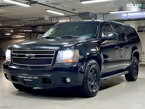 Chevrolet Suburban 2011 - фото 10