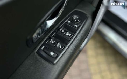 Renault Megane 2015 - фото 16