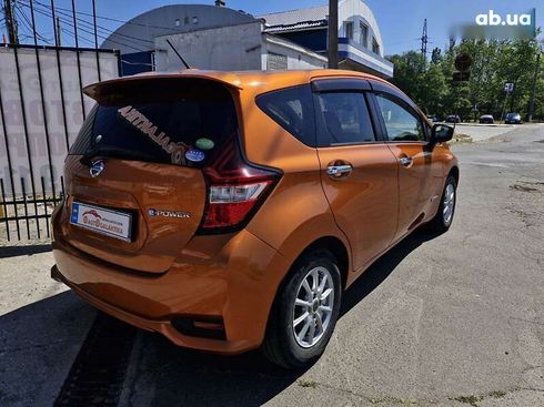 Nissan Note 2017 - фото 6