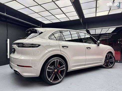 Porsche Cayenne 2022 - фото 20