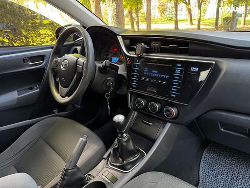 Toyota Corolla 2017 серый - фото 29