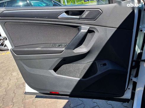 Volkswagen Tiguan 2021 - фото 11