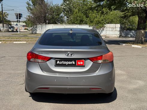 Hyundai Elantra 2011 серый - фото 4