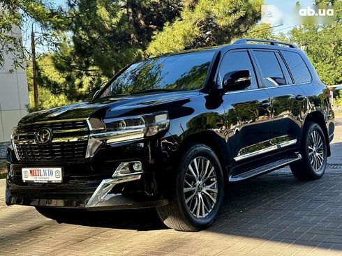 Toyota Land Cruiser 2020 - фото 2