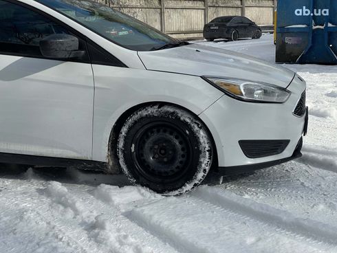 Ford Focus 2016 белый - фото 4