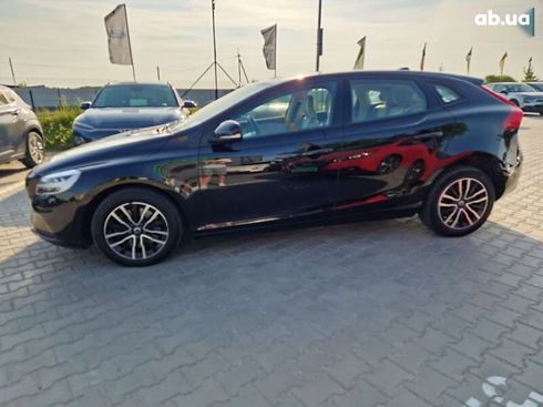 Volvo V40 2018 - фото 17