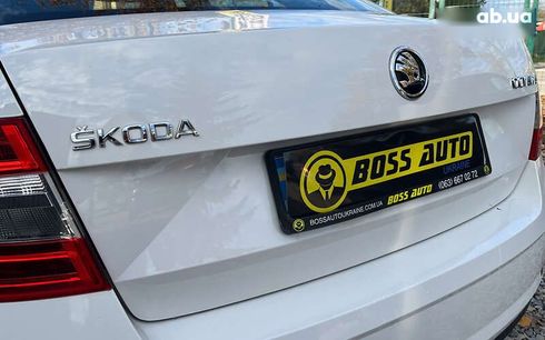 Skoda Octavia 2019 - фото 26