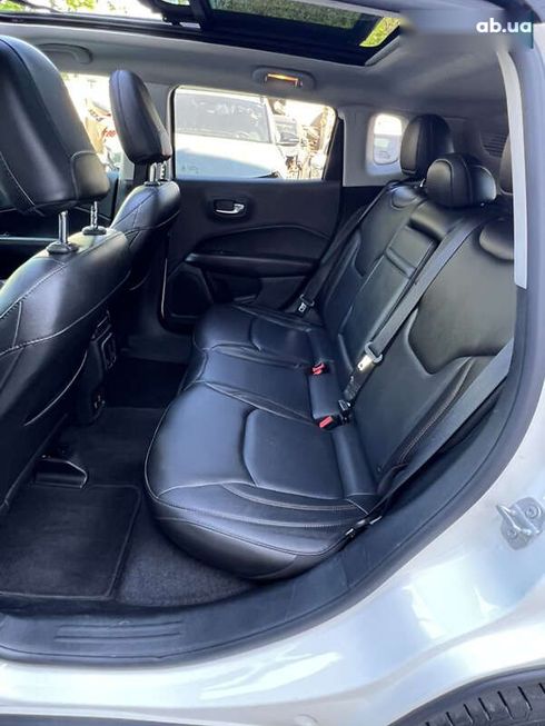 Jeep Compass 2018 - фото 29