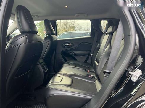 Jeep Cherokee 2019 - фото 23