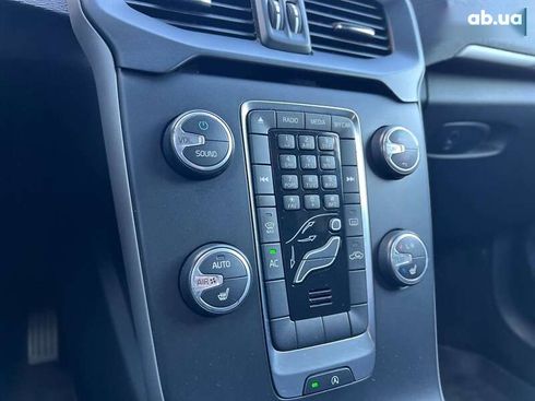 Volvo V40 2013 - фото 26