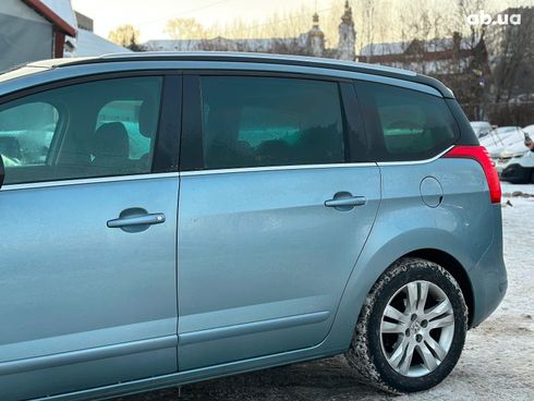 Peugeot 5008 2010 синий - фото 3