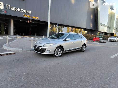 Renault Megane 2011 - фото 8