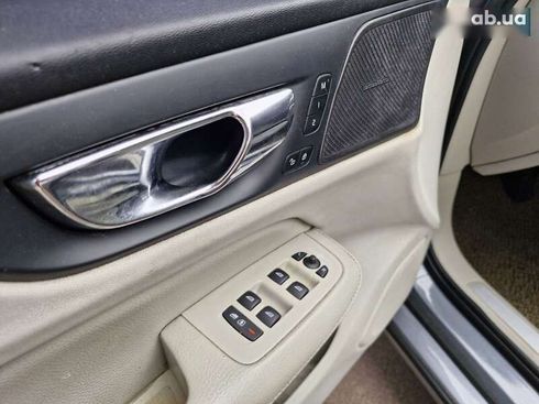 Volvo S60 2018 - фото 16
