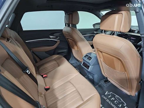 Audi Q8 e-tron 2023 - фото 15