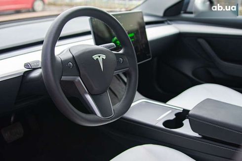 Tesla Model 3 2022 - фото 8