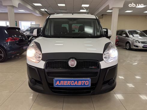 Fiat Doblo 2010 белый - фото 12