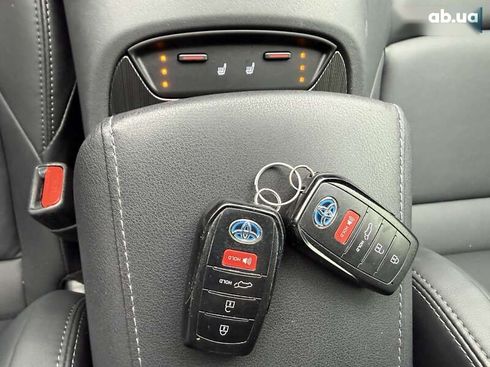 Toyota Venza 2022 - фото 23