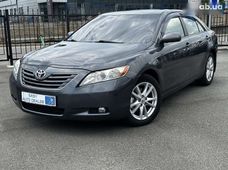 Продажа б/у Toyota Camry в Киеве - купить на Автобазаре