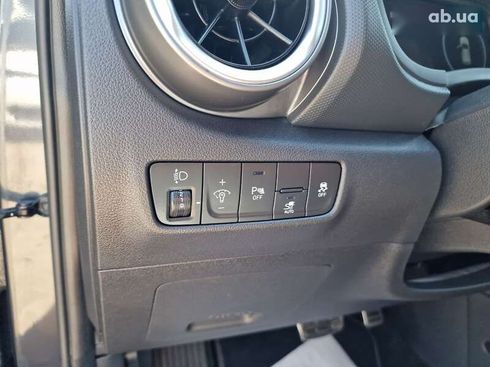 Hyundai Kona 2021 - фото 21