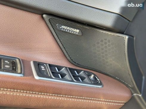 Jaguar XF 2016 - фото 27