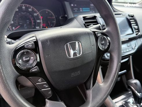 Honda Accord 2017 серебристый - фото 13