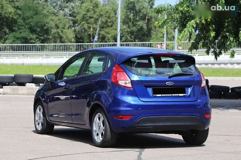 Ford Fiesta 2016 - фото 6