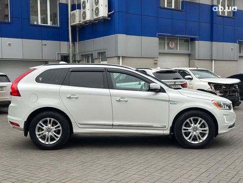 Volvo XC60 2015 белый - фото 4
