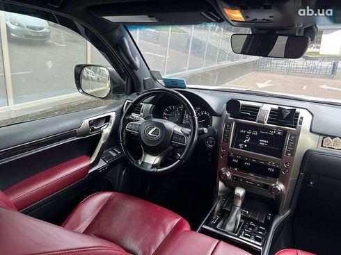 Lexus GX 2020 - фото 21