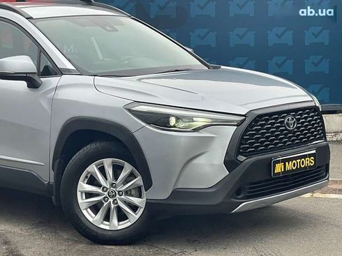 Toyota Corolla Cross 2022 - фото 15